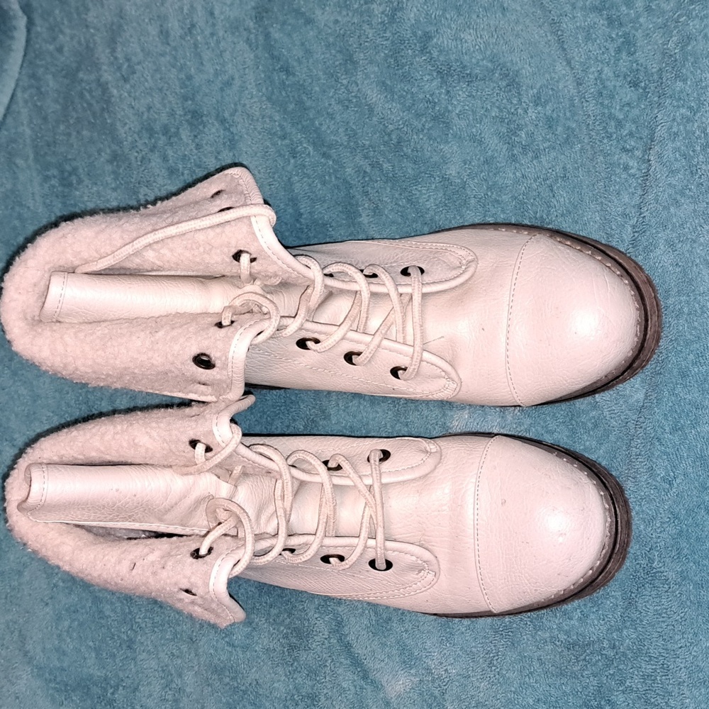 Tan boots. Dirty Laundry sz 7.5